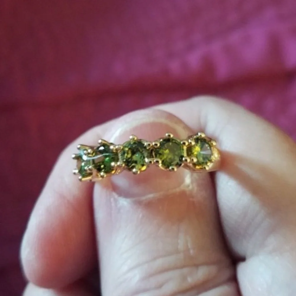 New Woman’s 9ct Gold Plated S925 Sterling Silver .68ctw Peridot Luxury Band Ring
